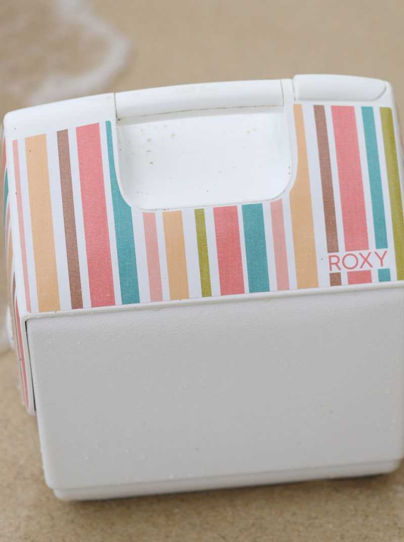 Roxy IGLOO Playmate Pal Insulated Cooler Bright White Aloha Stripe S | TCQJK-6081