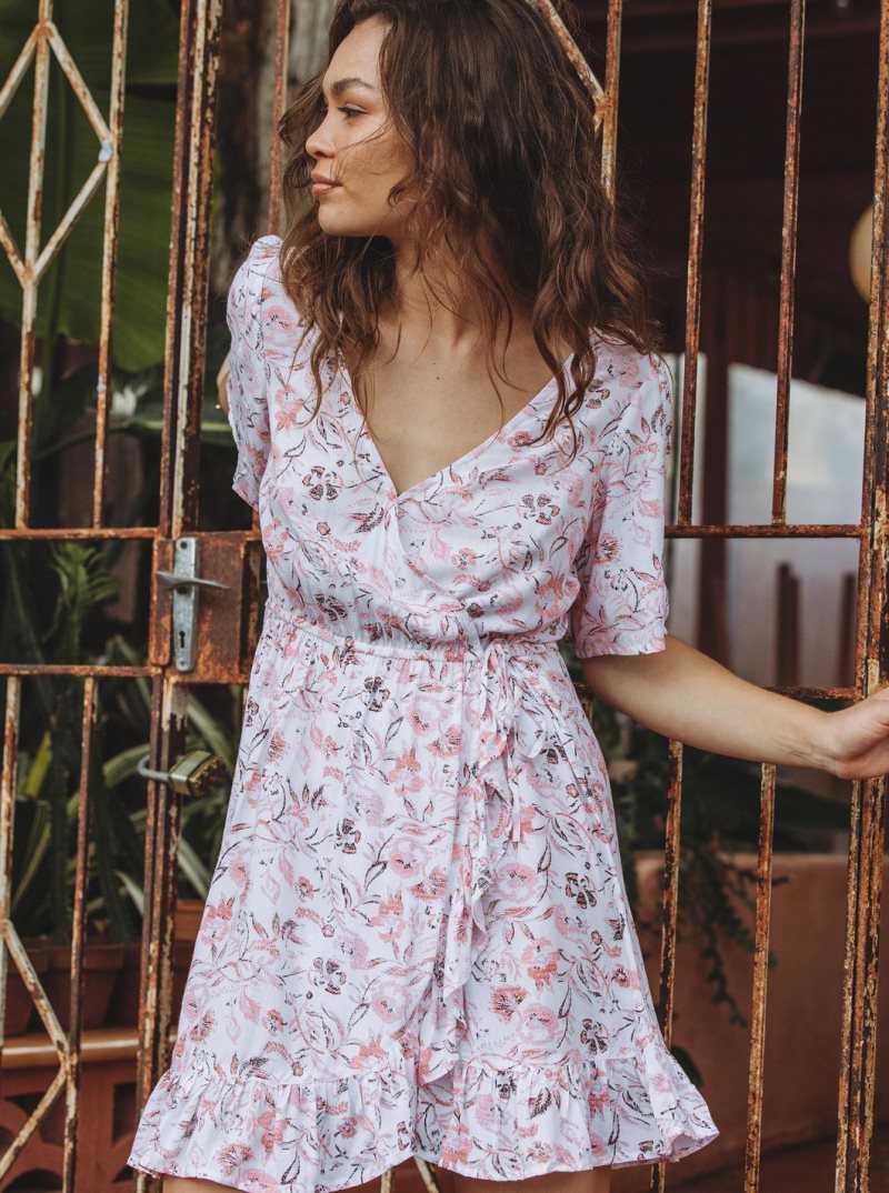 Roxy Sunset Kiss Wrap Dress Be Free Gypsy Floral Bright Wh | BNFRQ-2965